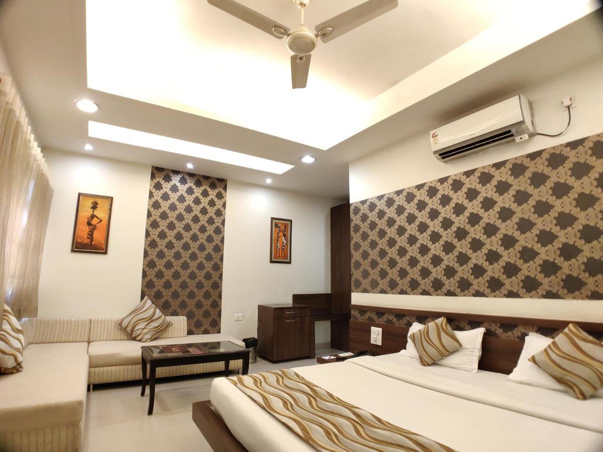 Hotel Shiv Vilas Bhopal Bagian luar foto